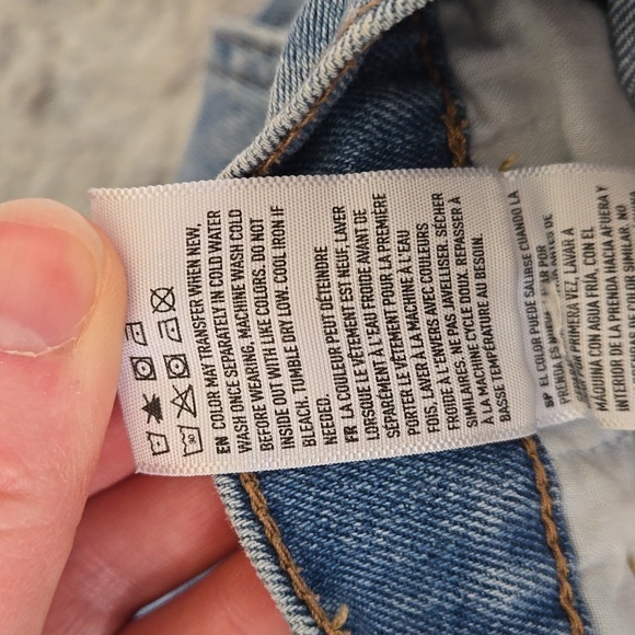 American Eagle Mom Shorts, Women's Size 2, Decent Condition - Picture 7 of 8